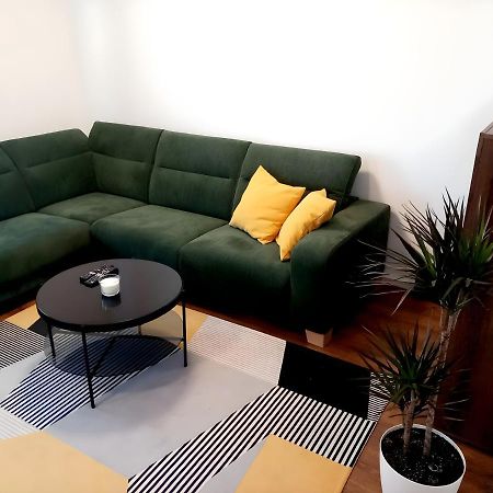 Stylovy Apartman V Samorine Eksteriør billede