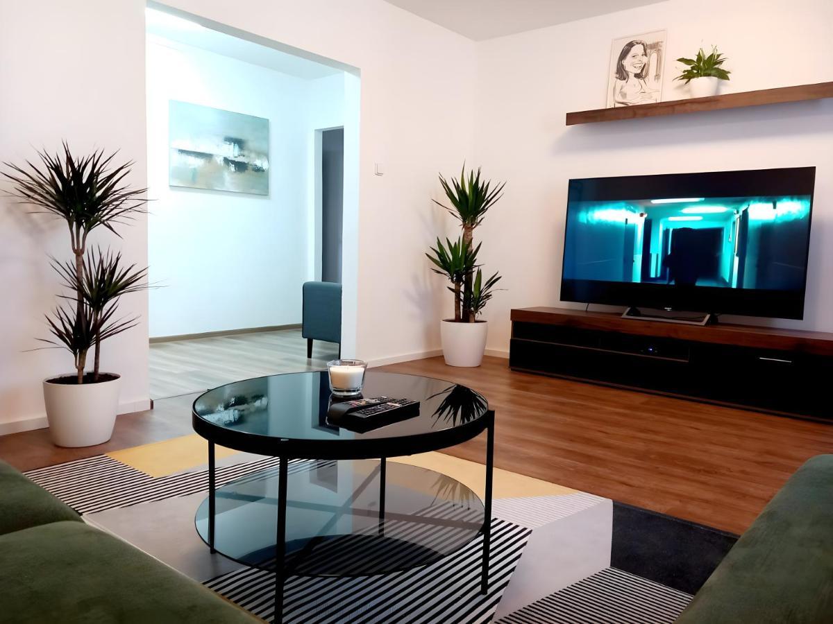 Stylovy Apartman V Samorine Eksteriør billede