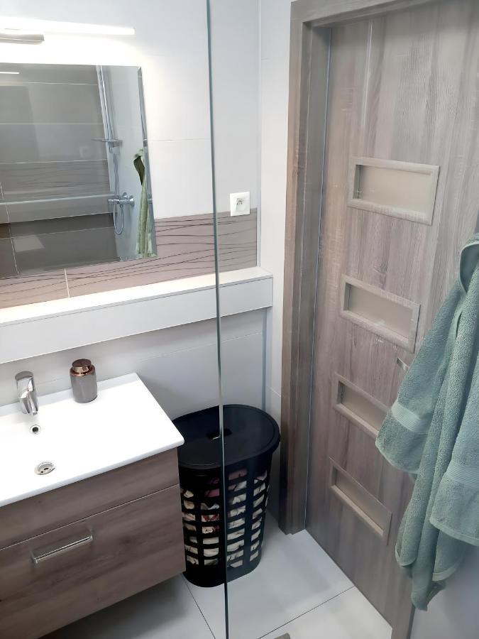 Stylovy Apartman V Samorine Eksteriør billede